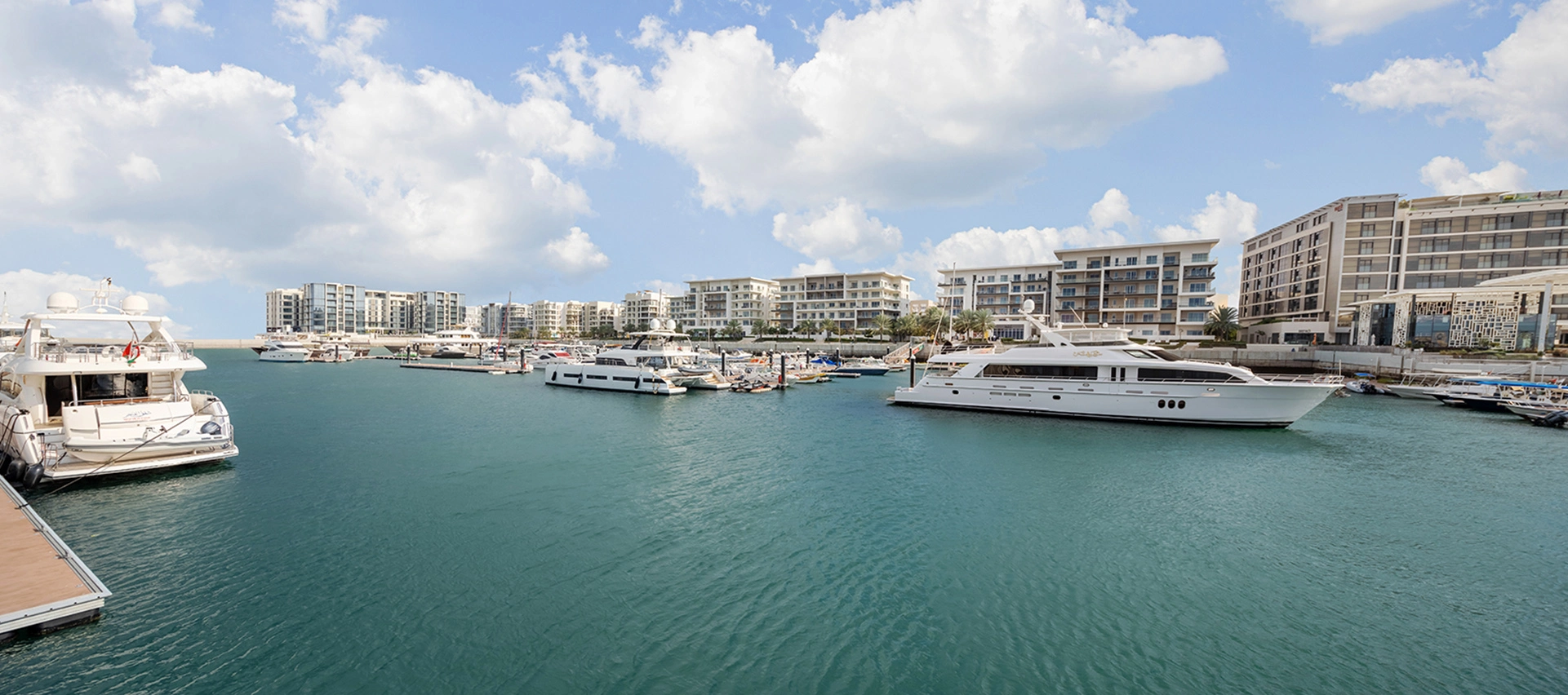 boat-club-fleet-of-boats-oman
