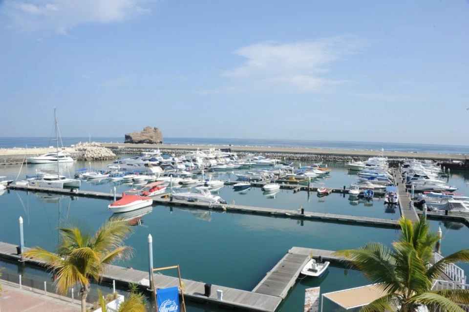 boat-club-bandar-al-rowdah