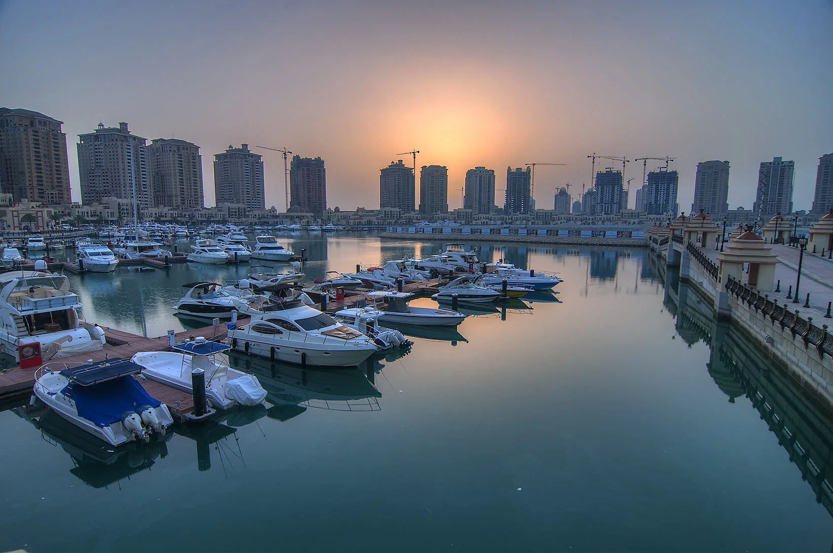 the-pearl-marina-qatar