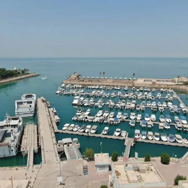 Ras Al Ard Marina
