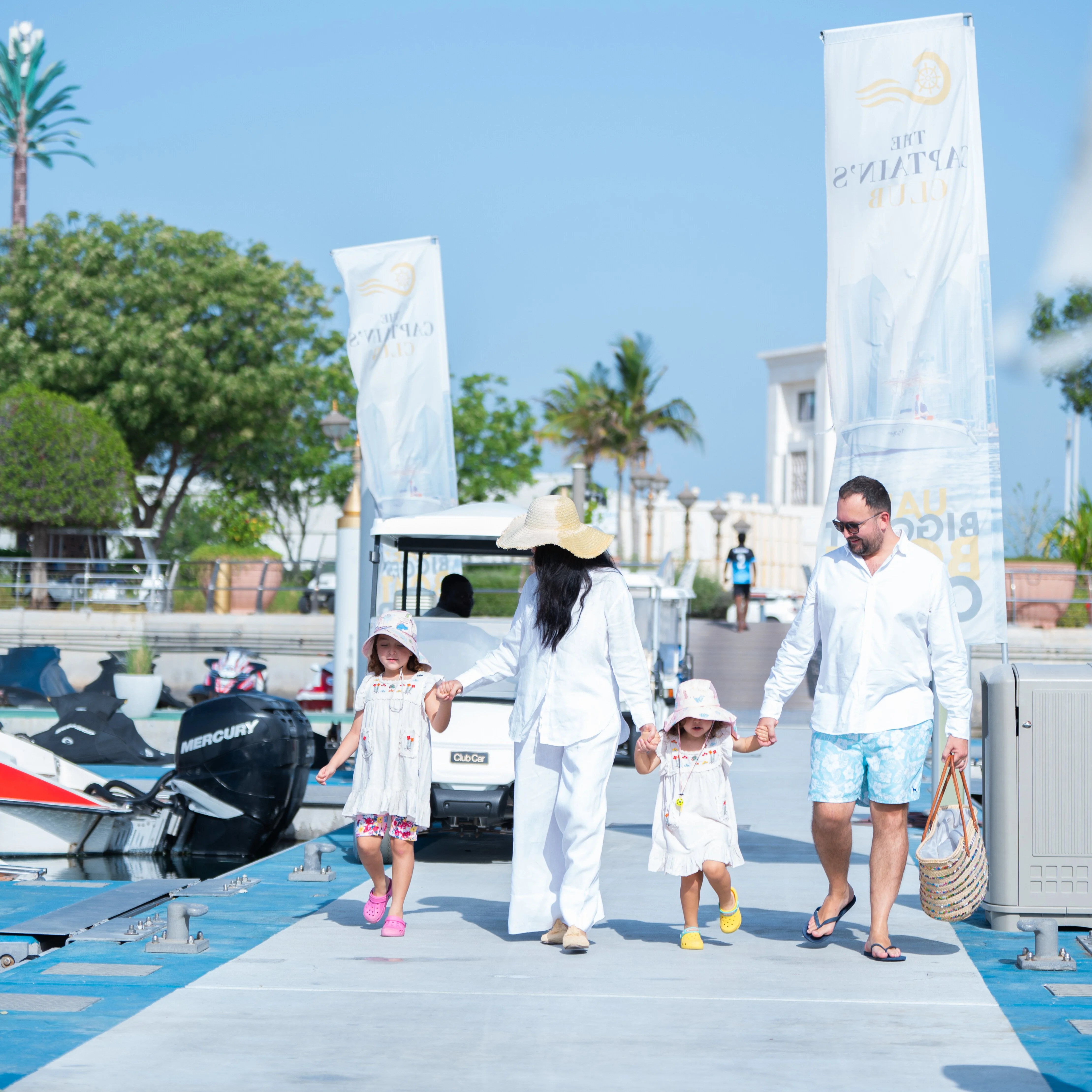 family-boating-in-emirates-palace-marina